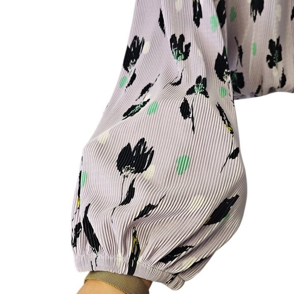 ASTR The Label Womens Pleated Plisse Surplice V-Neck Floral Blouse, Size XL - Picture 8 of 9